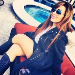 Farrah yousef sur yala.fm